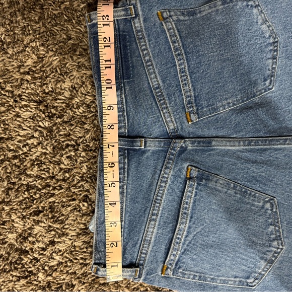 Abercrombie & Fitch High Rise 90s Relaxed Jean Sz 27 Medium Wash Raw Hem - Picture 6 of 7